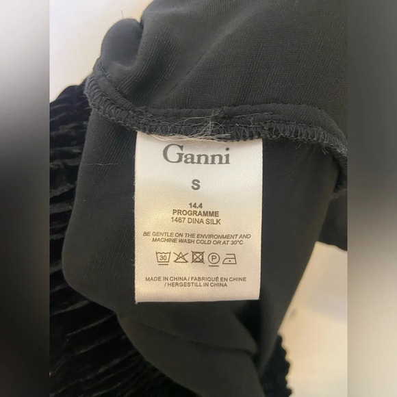 GANNI Silk Velvet Shorts Black Size Small - Picture 2 of 6